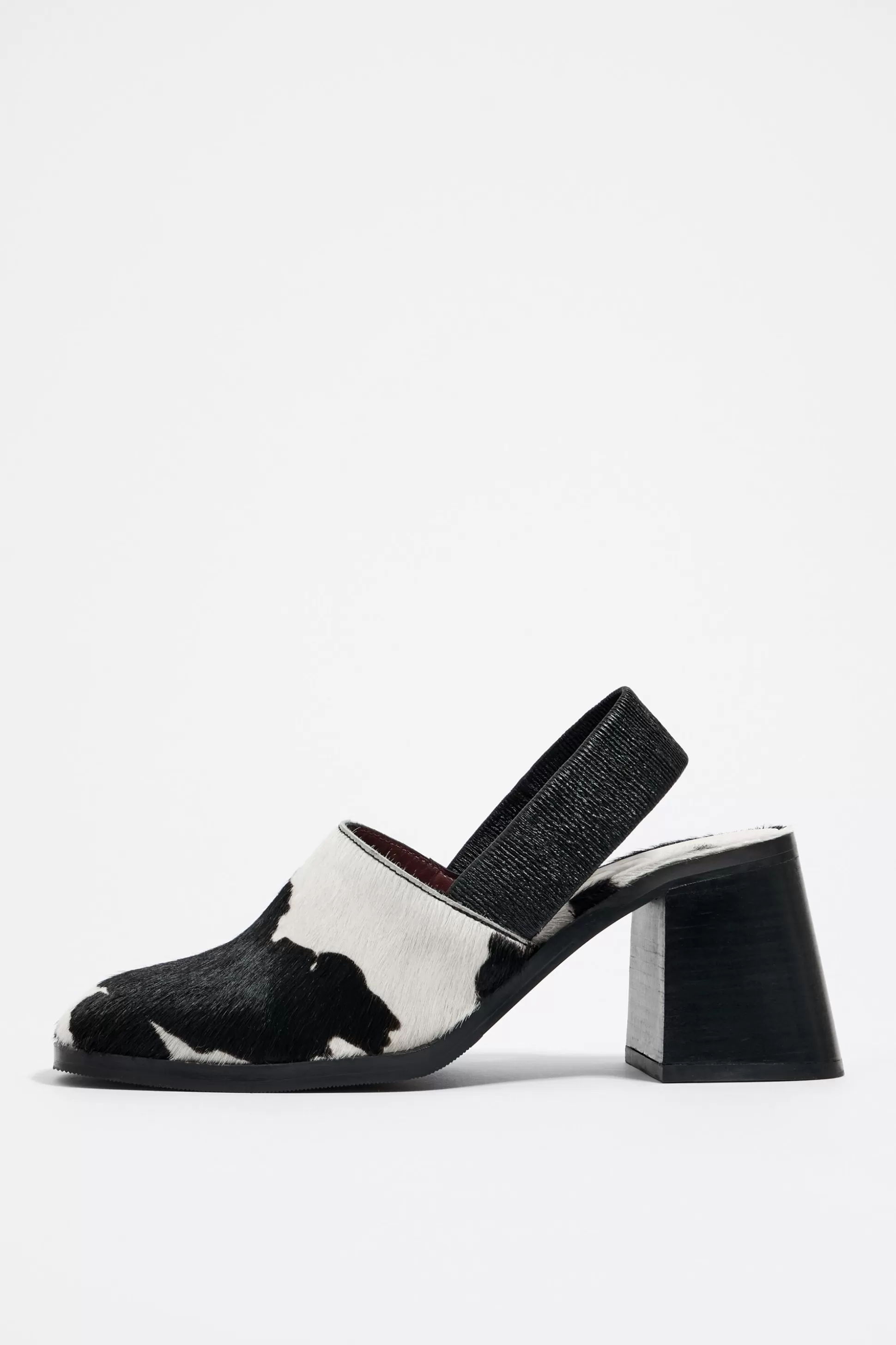 Cow print leather court shoe | Bimba Y Lola Fashion