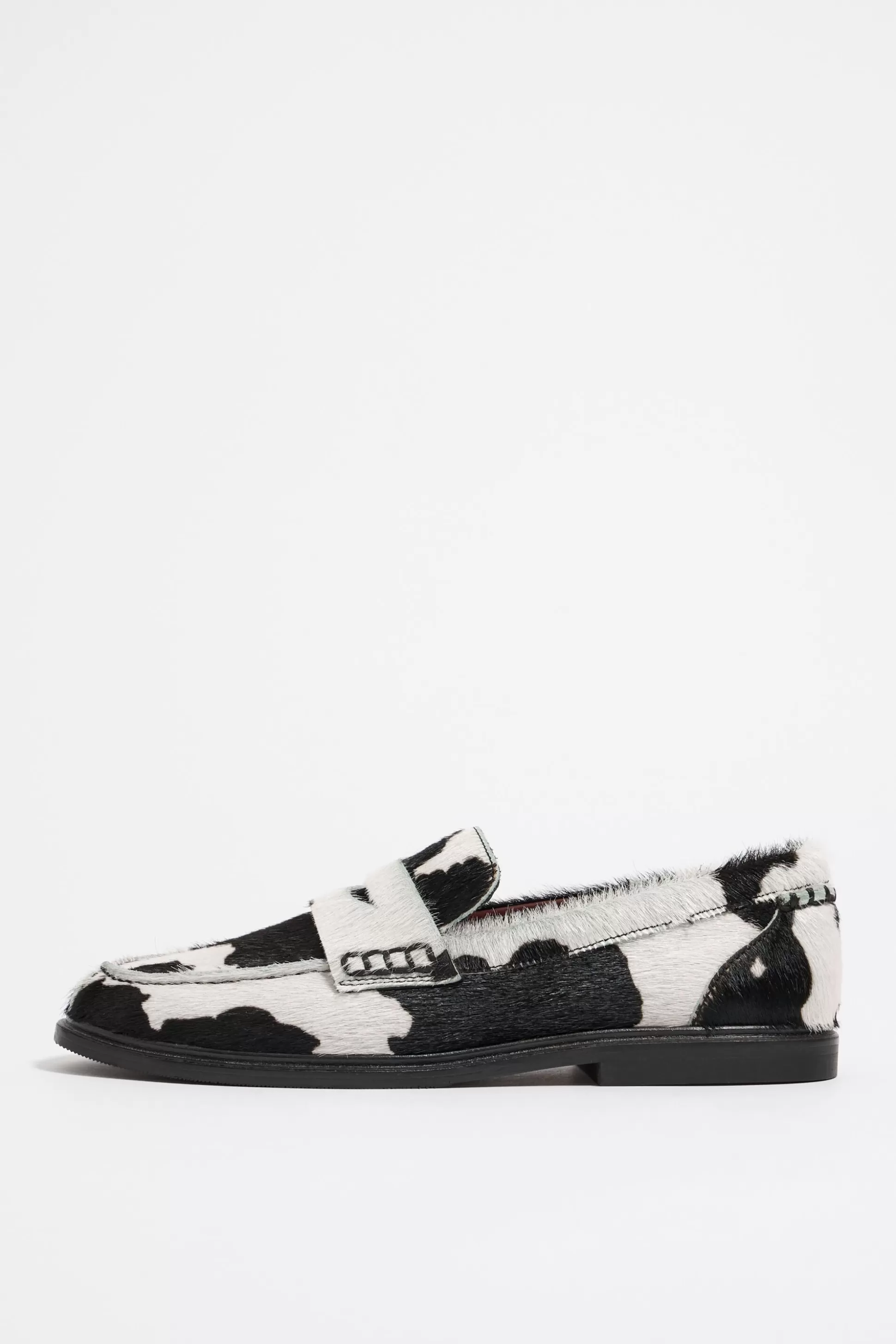 Cow print leather loafer | Bimba Y Lola Hot