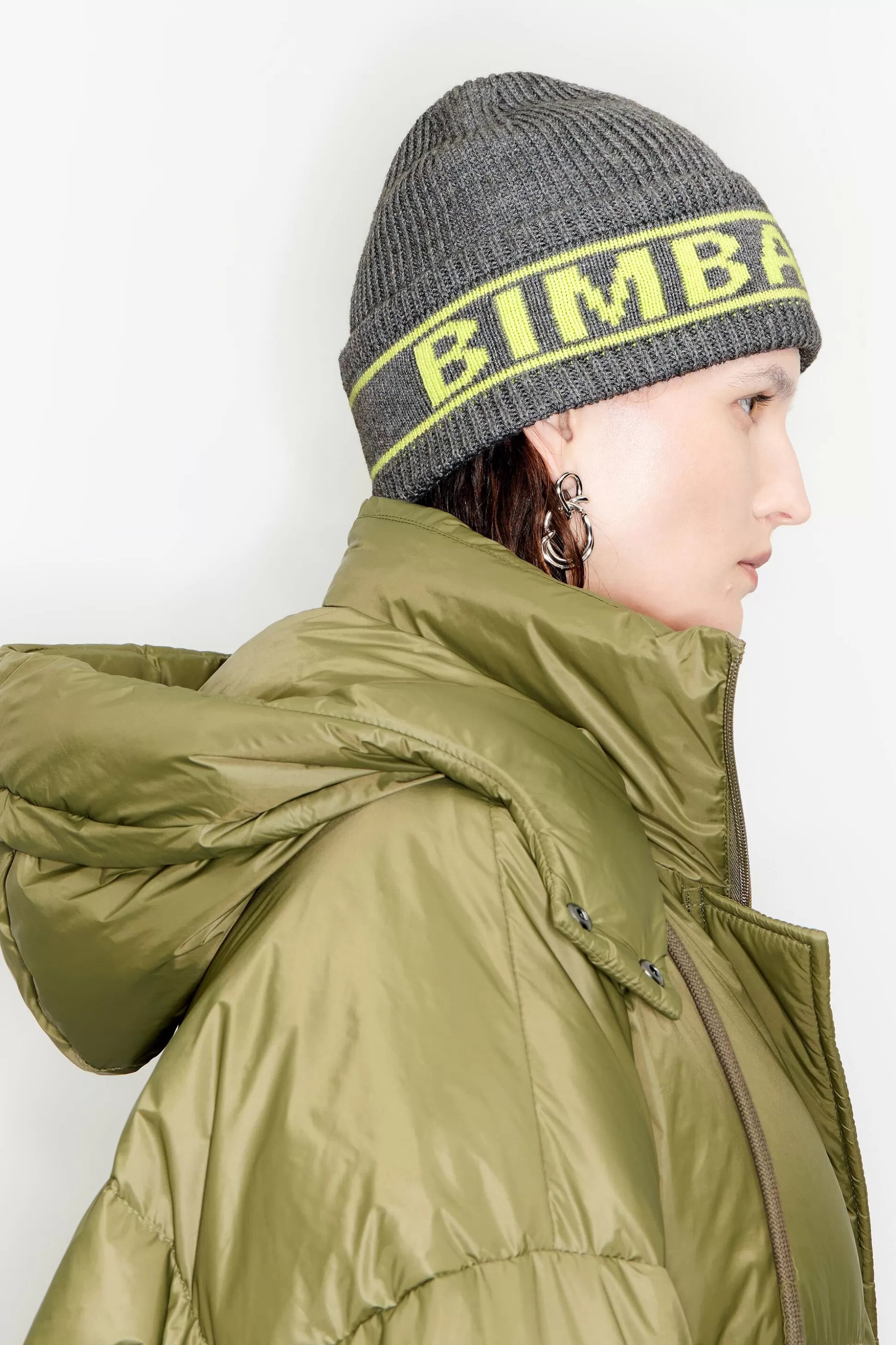 Gray knit hat with logo | Bimba Y Lola Hot