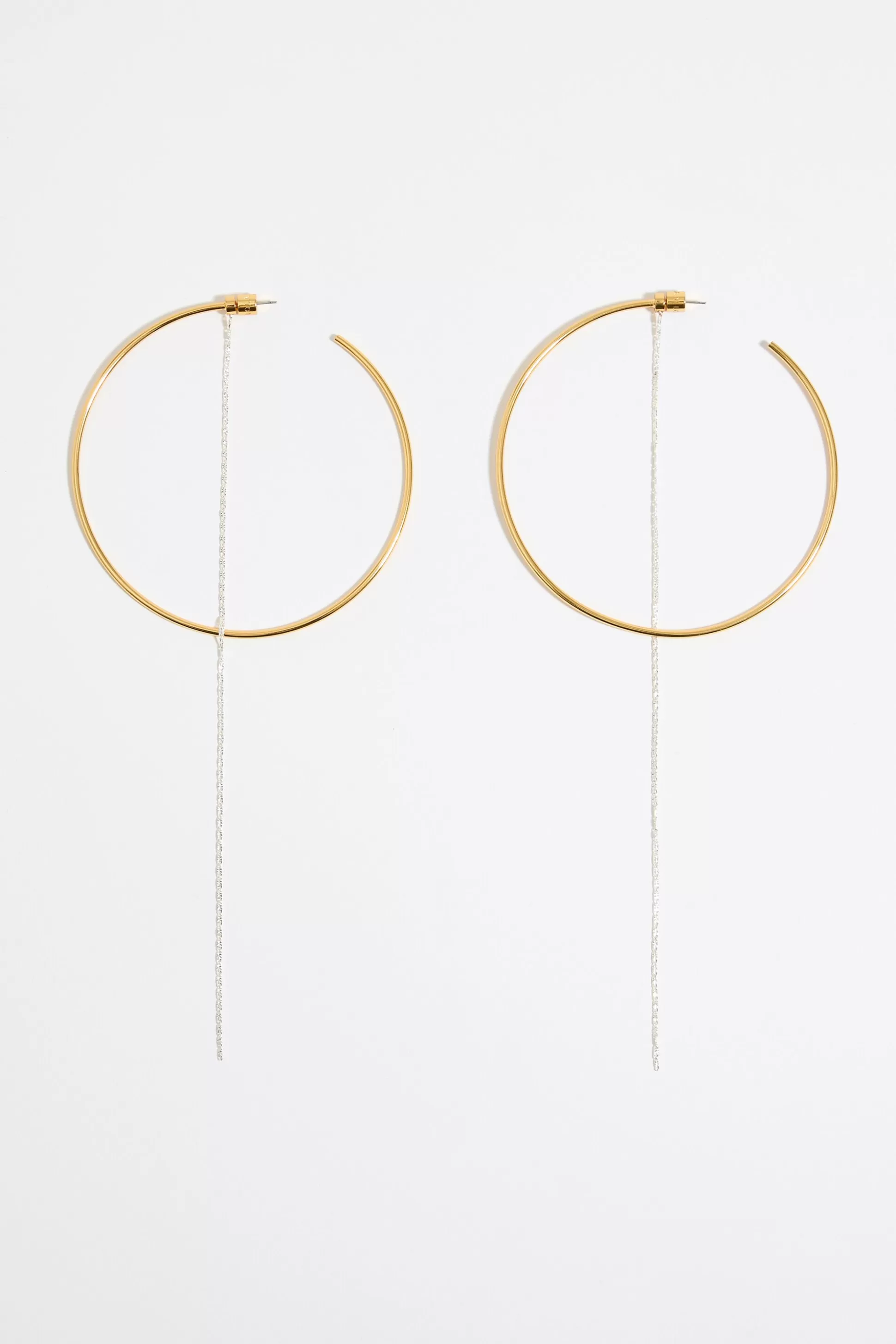 Maxi hoop earrings and silver chain | Bimba Y Lola New