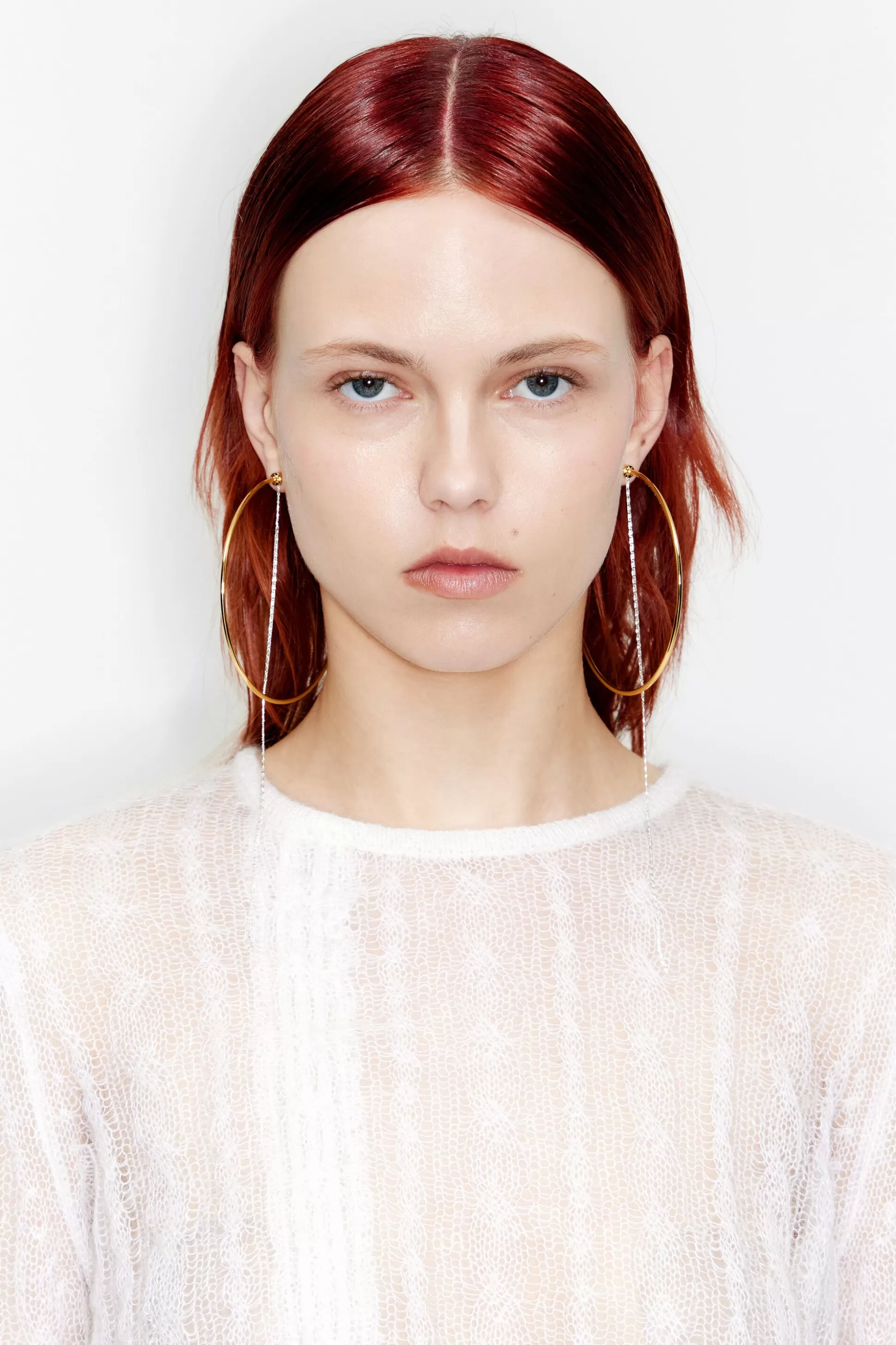 Maxi hoop earrings and silver chain | Bimba Y Lola New