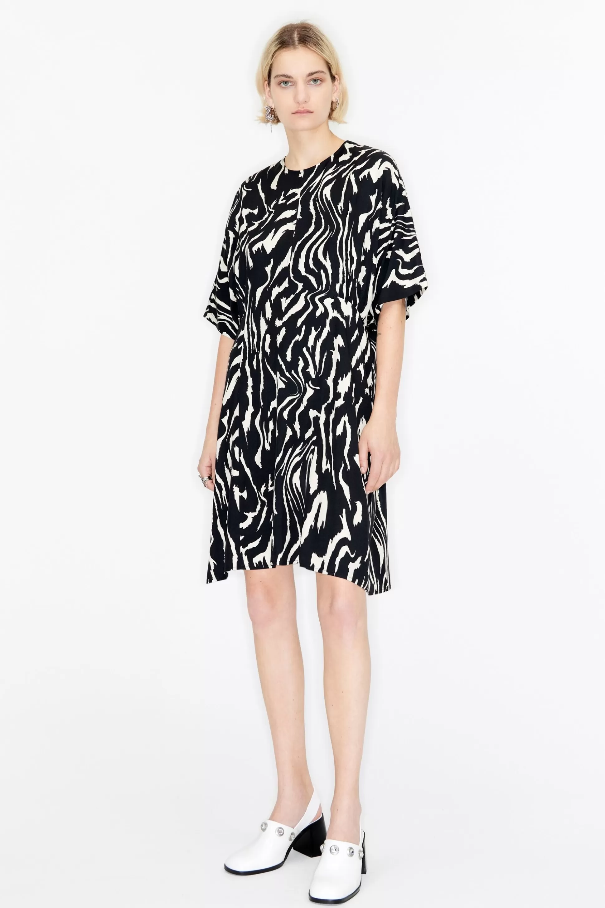 Short Tiger Liquid print dress | Bimba Y Lola Discount