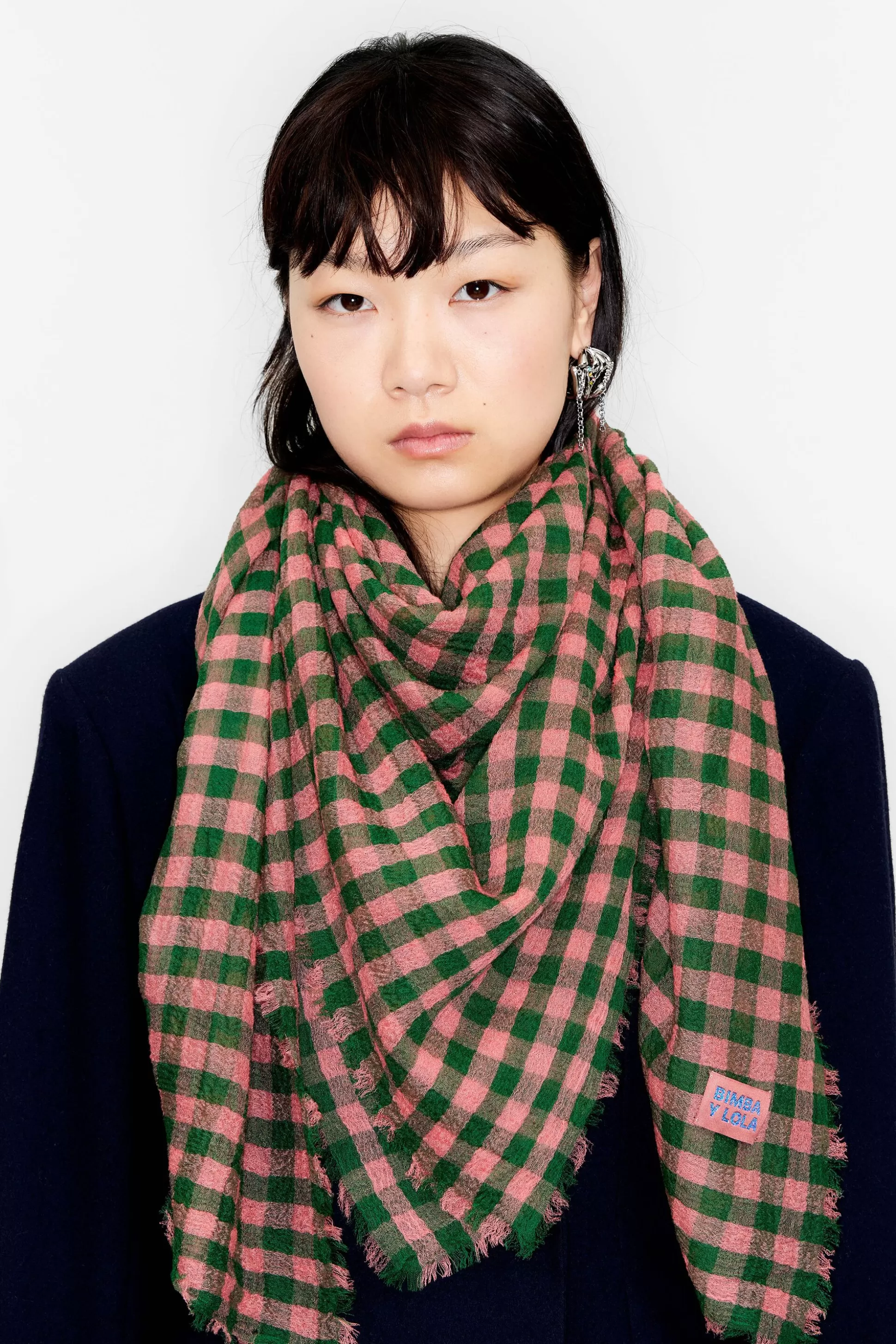 Two-tone gingham jacquard shawl | Bimba Y Lola Online