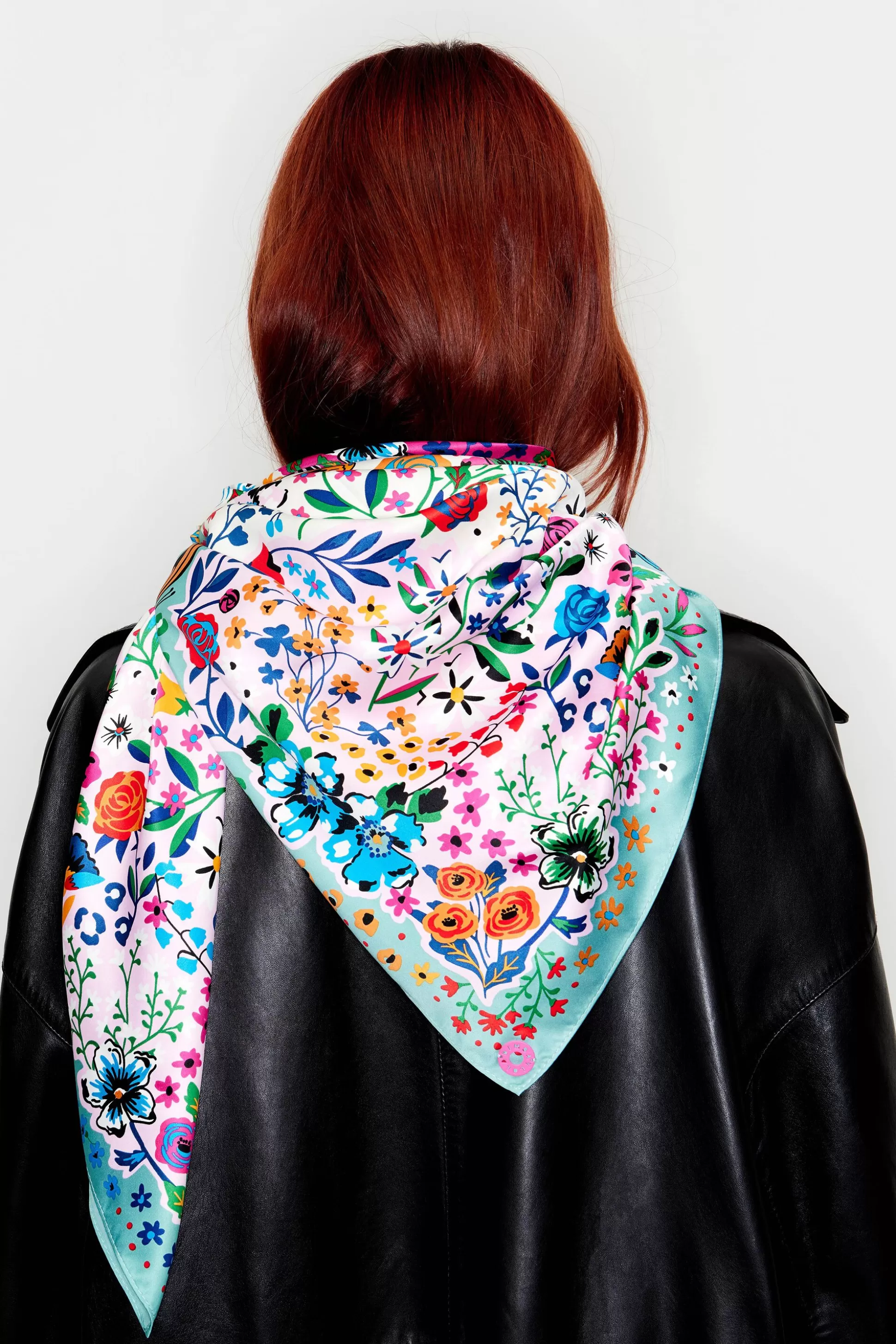 butterflies and flowers scarf | Bimba Y Lola Fashion